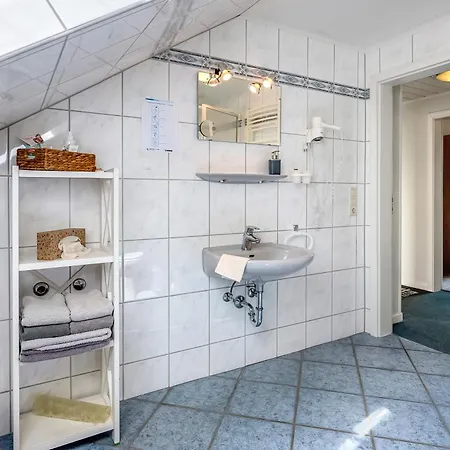 Hallighof * Honkenswarft